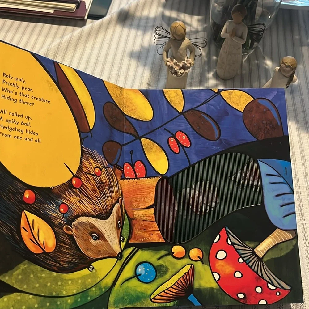 Lights Out, Night's Out: A Glow in the Dark Book (AniMotion) EUC